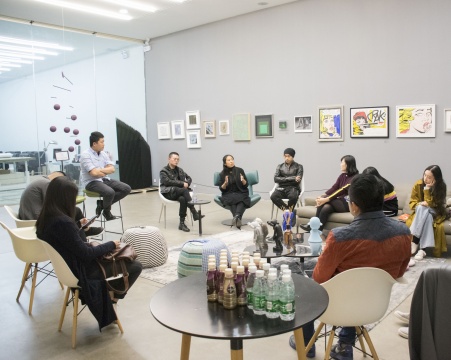 左起:ArtC-SAMAS 新媒体团队项目总监赵东波、ArtC联合创始人崔扬、ArtC联合创始人阎玉婷、ArtC联合创始人陈子豪
左起:ArtC-SAMAS 新媒体团队项目总监赵东波、ArtC联合创始人崔扬、ArtC联合创始人阎玉婷、ArtC联合创始人陈子豪