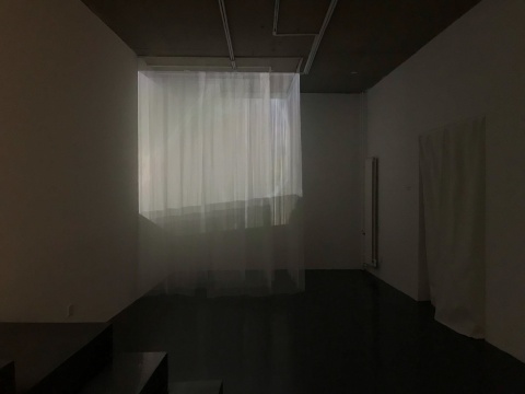 晨画廊吴少英个展“天宇”现场
晨画廊吴少英个展“天宇”现场