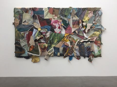 布面油画(收集而来的大量他人油 画作品在分割裁剪后重新拼接缝合而成