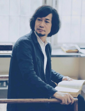 广东美术馆馆长、广州三年展总策划及文献展策展人王绍强
广东美术馆馆长、广州三年展总策划及文献展策展人王绍强
