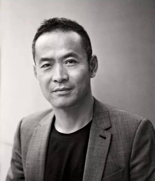广州三年展主题展策展人 张尕
广州三年展主题展策展人 张尕