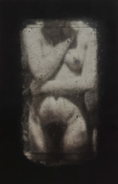 《顶光》 165 x 106 cm 布面油画 2018
《顶光》 165 x 106 cm 布面油画 2018