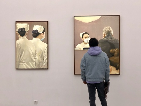 《犹在镜中2》《犹在镜中1》
《犹在镜中2》《犹在镜中1》