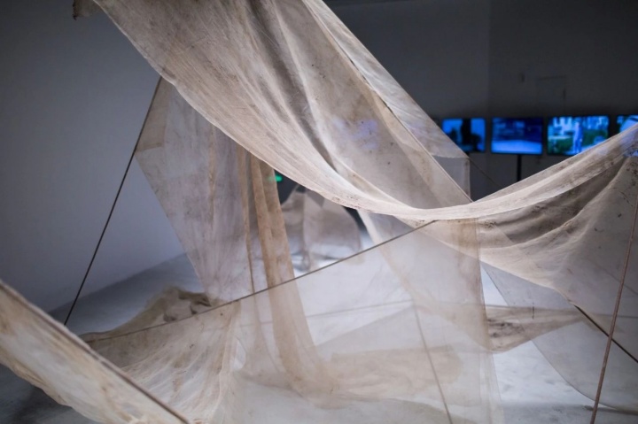 2018年5月,鲁明军策划了沈阳chi K11艺术空间的开幕展“在集结”
2018年5月,鲁明军策划了沈阳chi K11艺术空间的开幕展“在集结”