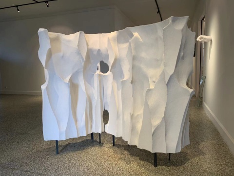 《屏风》 50×30×85cm 3D打印pla材质、喷漆
《屏风》 50×30×85cm 3D打印pla材质、喷漆