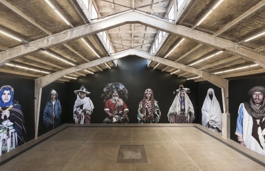 常青画廊,法籍摩洛哥摄影师利拉‧阿拉维(巴黎,1982-2016年)在中国的首次个展,她因一场布基纳法索的恐怖袭击而丧生
常青画廊,法籍摩洛哥摄影师利拉‧阿拉维(巴黎,1982-2016年)在中国的首次个展,她因一场布基纳法索的恐怖袭击而丧生