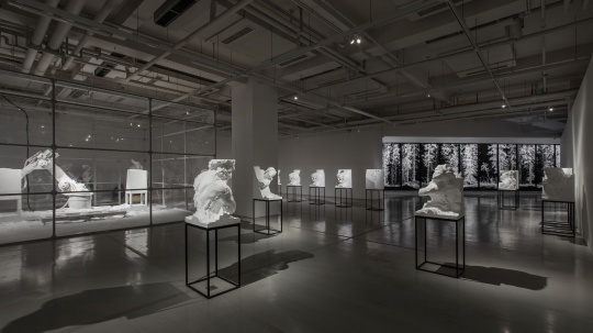 展览现场最核心作品《雕塑工厂》
展览现场最核心作品《雕塑工厂》