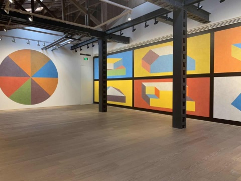 上海贝浩登画廊“索尔·勒维特:墙绘”展览现场
上海贝浩登画廊“索尔·勒维特:墙绘”展览现场