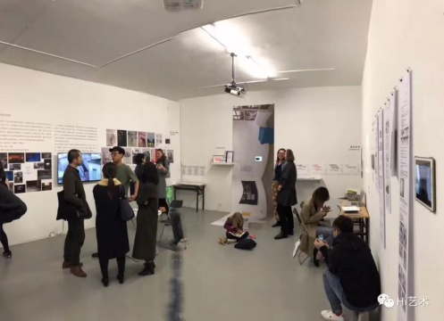 2019年3月20日 的|艺术中心《我们在做什么——独立空间2018文献展》开幕现场
2019年3月20日 的|艺术中心《我们在做什么——独立空间2018文献展》开幕现场