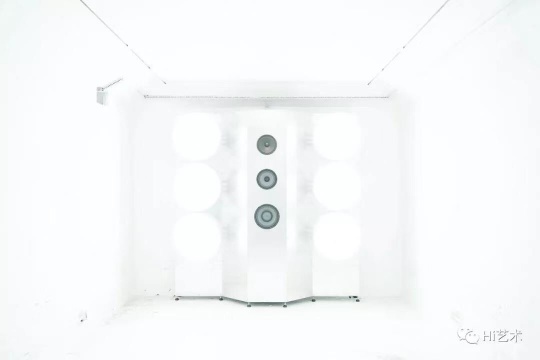 “张鼎:安全屋”,掩体空间展览现场
“张鼎:安全屋”,掩体空间展览现场