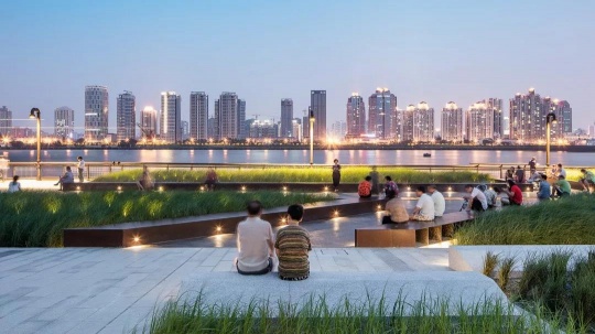杨浦滨江夜景©战长恒
杨浦滨江夜景©战长恒