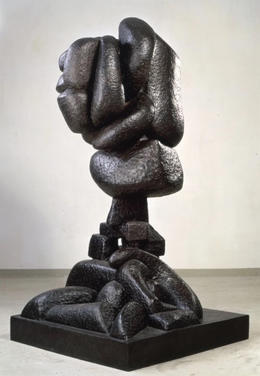 奥托·弗雷德里希《上升》200×104×104cm 青铜 1929,2009年铸型
奥托·弗雷德里希《上升》200×104×104cm 青铜 1929,2009年铸型