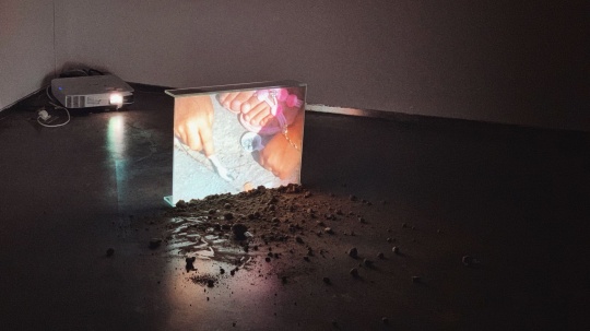 阿德尔·阿比丁《建筑工地2006》
阿德尔·阿比丁《建筑工地2006》