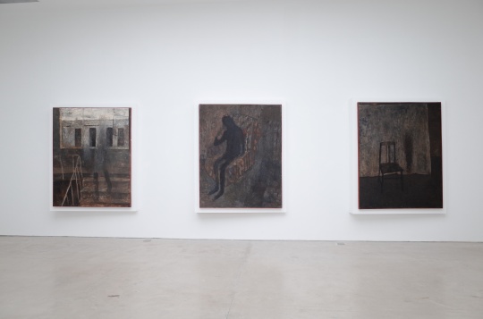 王玉平创作于1989年的四幅油画《冥系列》，这是艺术家就读美院时的毕业创作，也是作品问世30年后的首次亮相
