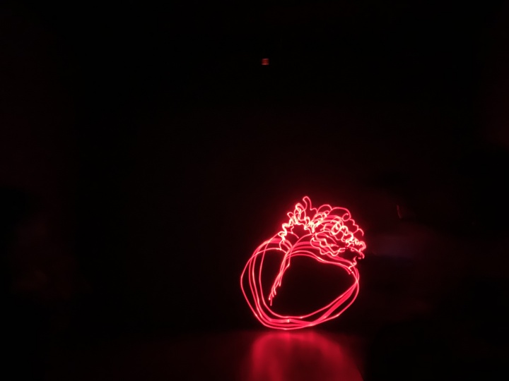 2019年,沈瑞筠的多媒体作品《困》参加银川当代美术馆“沉默的叙述”展览现场
2019年,沈瑞筠的多媒体作品《困》参加银川当代美术馆“沉默的叙述”展览现场