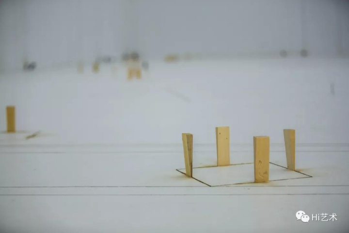 塔提亚娜·图薇“不在场者的光亮”展览现场 2016
塔提亚娜·图薇“不在场者的光亮”展览现场 2016
