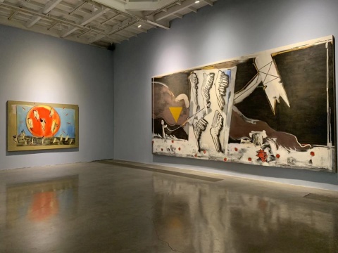 刘锋植《红日》175×250cm 布面油画 2008（左）

刘锋植《无题》300×600cm 布面油画 2006 （右）
