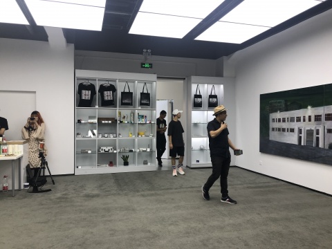 一间IDS艺术空间
一间IDS艺术空间