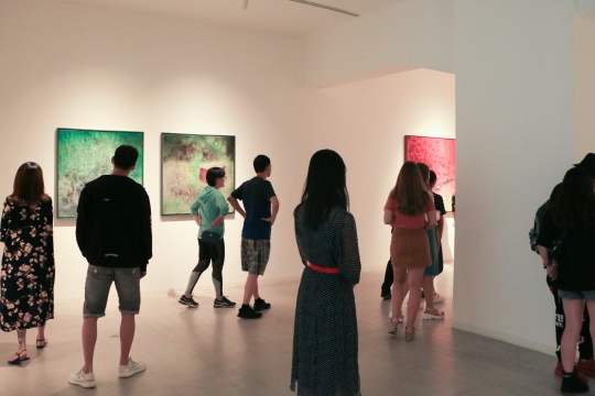 李瑞在北京重庆同期“造境” 艺术仓库首个双城展开幕 李瑞在北京重庆同期“造境” 艺术仓库首个双城展开幕