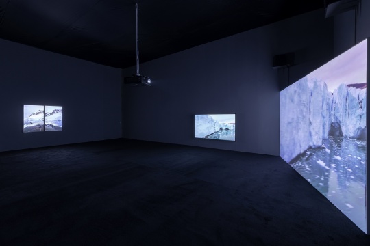“白夜谭”展览现场
“白夜谭”展览现场