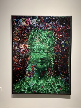 《糖豆儿二号》 180×135cm 布面油画 2019 《糖豆儿二号》 180×135cm 布面油画 2019