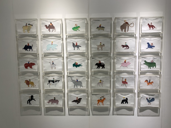 北京现在画廊带来的洪绍裴新作,整组价格为20万元左右,已售
北京现在画廊带来的洪绍裴新作,整组价格为20万元左右,已售
