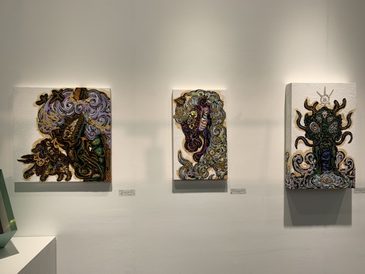 白石画廊带来的小松美羽作品，单价在0.8万-0.9万美元之间，开幕不久就已售出
