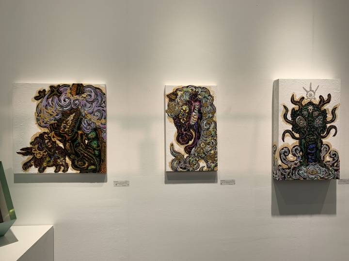 白石画廊带来的小松美羽作品,单价在0.8万-0.9万美元之间,开幕不久就已售出
白石画廊带来的小松美羽作品,单价在0.8万-0.9万美元之间,开幕不久就已售出