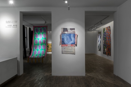 克洛德·维尔拉首次中国个展 花布背后的批判运动 克洛德·维尔拉首次中国个展 花布背后的批判运动