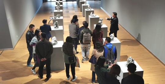 策展人苏磊导览
策展人苏磊导览