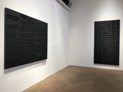 法国艺术家Pierre Soulages&Jean-Michel Othoniel亮相贝浩登上海 法国艺术家Pierre Soulages&Jean-Michel Othoniel亮相贝浩登上海