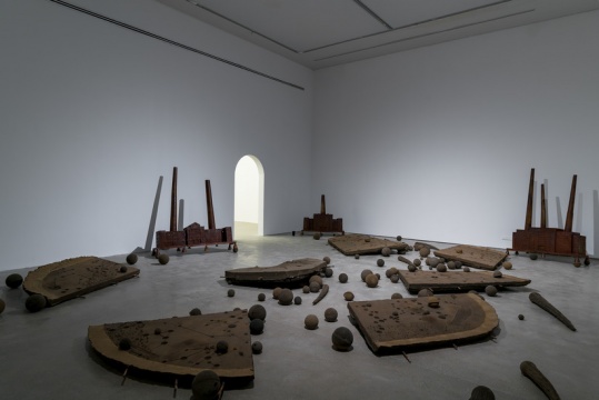 陆垒个展“荒唐小说”,香格纳画廊展览现场
陆垒个展“荒唐小说”,香格纳画廊展览现场