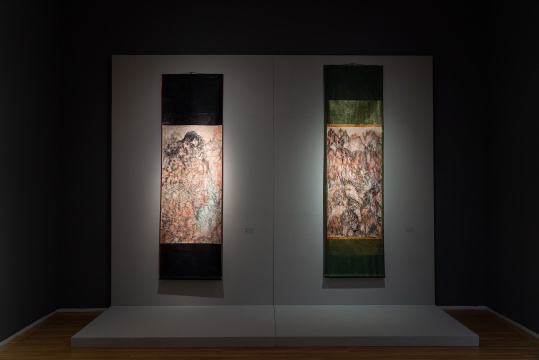 尹朝阳最新个展“隔江山色” 横看成岭侧成峰、远近高低各不同 尹朝阳最新个展“隔江山色” 横看成岭侧成峰、远近高低各不同