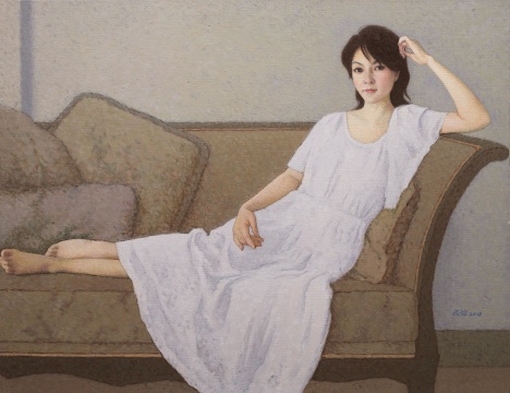 靳尚谊 《靠在沙发上的女士》 布面油画 80×110cm 2018
靳尚谊 《靠在沙发上的女士》 布面油画 80×110cm 2018