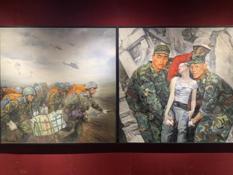 左:刘孔喜、庞茂琨创作;右:王沂东、王少伦创作
左:刘孔喜、庞茂琨创作;右:王沂东、王少伦创作