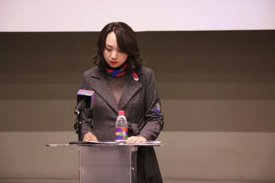 画廊周北京总监王一妃发表讲话
画廊周北京总监王一妃发表讲话