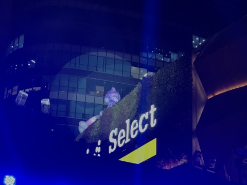 武汉K11 Select两周年庆典现场,来了一只12米高的巨猫 武汉K11 Select两周年庆典现场,来了一只12米高的巨猫
