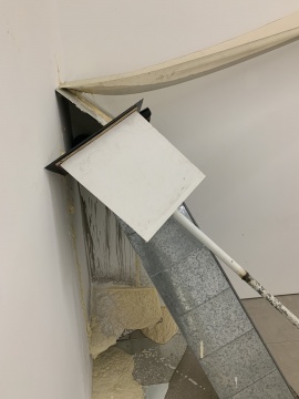 最混乱危险的展览现场 刘月构建出人造物与自然力的对抗 最混乱危险的展览现场 刘月构建出人造物与自然力的对抗