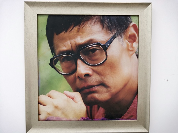 何冰(1943—2014)
何冰(1943—2014)