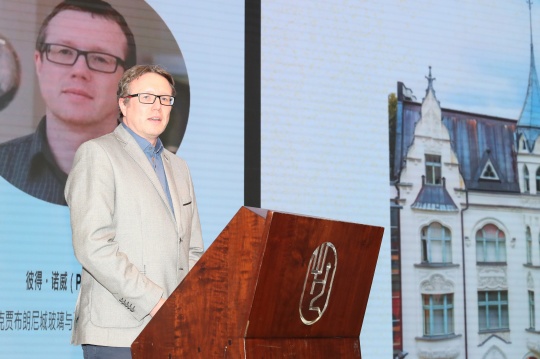 彼得·诺威演讲过程
彼得·诺威演讲过程