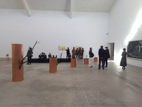 798首家恢复开放的画廊,当代唐人艺术中心推出群展“我是谁” 798首家恢复开放的画廊,当代唐人艺术中心推出群展“我是谁”