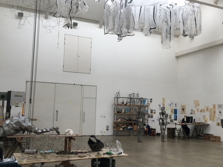 2019年,杜杰参观了安东尼· 葛姆雷工作室(图:杜杰)
2019年,杜杰参观了安东尼· 葛姆雷工作室(图:杜杰)
