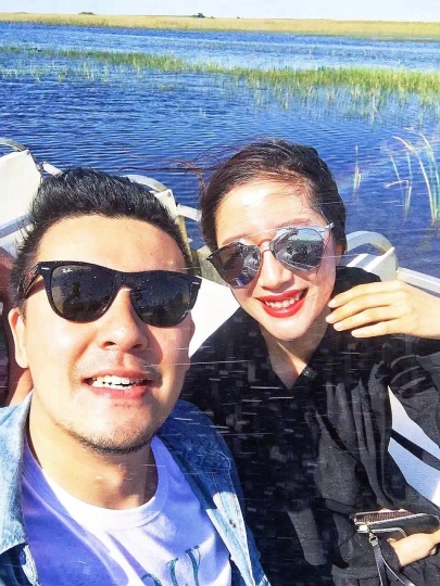 艺术家许毅博与妻子Inche
艺术家许毅博与妻子Inche