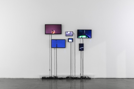 《乌鸦》展览现场
《乌鸦》展览现场