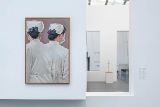 张慧 《犹在镜中2 》 120.5 × 80cm 布面油画 2018 张慧 《犹在镜中2 》 120.5 × 80cm 布面油画 2018