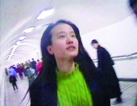 阚萱《阚萱!哎!》截帧
图片由艺术家提供
阚萱《阚萱!哎!》截帧
图片由艺术家提供