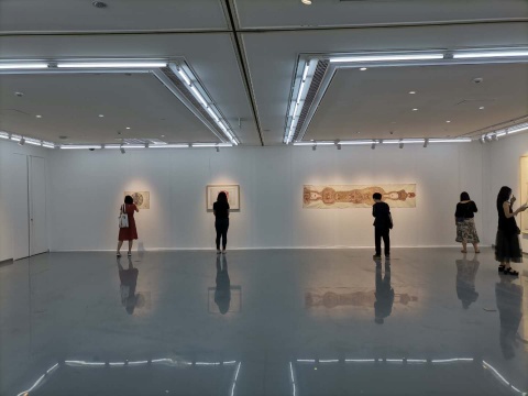 金杜艺术中心首展“也是郭凤仪”,众多“素人”艺术家中为何郭凤仪脱颖而出? 金杜艺术中心首展“也是郭凤仪”,众多“素人”艺术家中为何郭凤仪脱颖而出?
