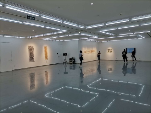 金杜艺术中心首展“也是郭凤仪”,众多“素人”艺术家中为何郭凤仪脱颖而出? 金杜艺术中心首展“也是郭凤仪”,众多“素人”艺术家中为何郭凤仪脱颖而出?
