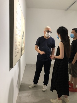 徐累（左一）、张小黎（左二）
