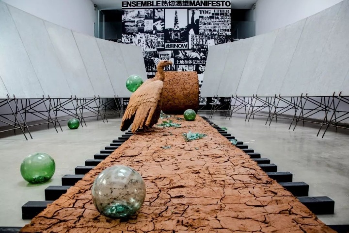 不想2020年被迅速遗忘,于是有了这场美术馆里的画廊展 不想2020年被迅速遗忘,于是有了这场美术馆里的画廊展